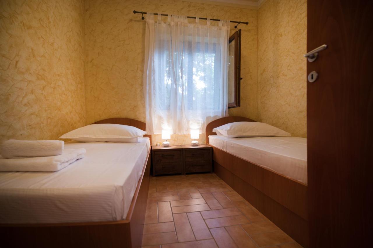 Apartman Mediterraneo Supetar Exterior photo